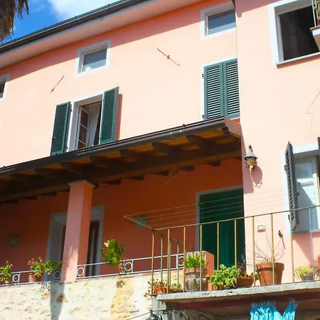 Casa Marlene شقة كامايوري